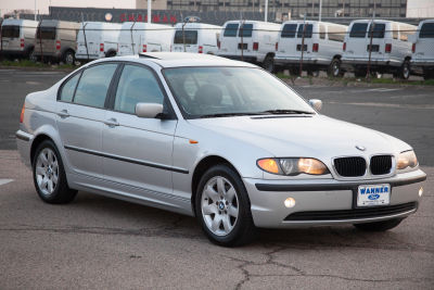 2003 BMW 325 i
