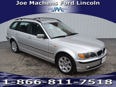 2003 BMW 325  xiT