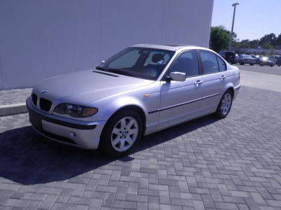 2004 BMW 325  i