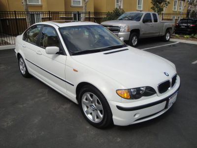 2003 BMW 325  i