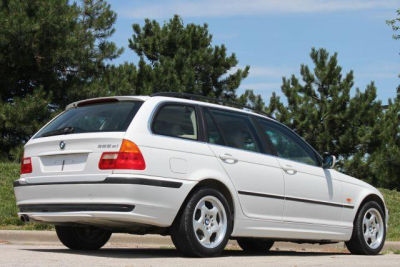 2001 BMW 325  i