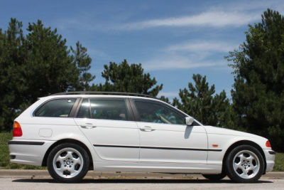 2001 BMW 325  i