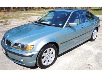 2005 BMW 325  i