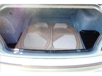2005 BMW 325  i