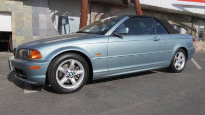 2002 BMW 325  Ci