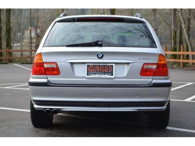 2001 BMW 325  i
