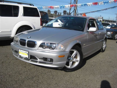 2002 BMW 325  Ci