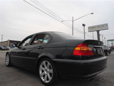 2003 BMW 325  i
