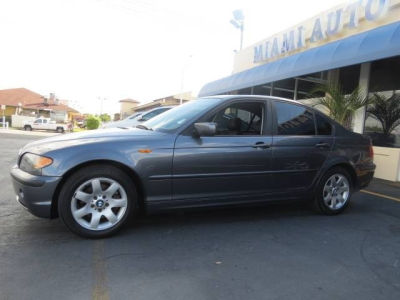 2002 BMW 325 i