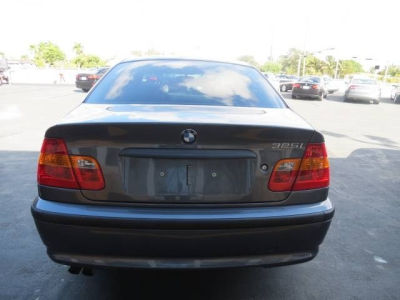 2002 BMW 325 i