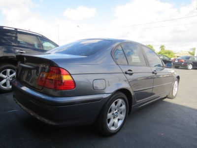 2002 BMW 325 i