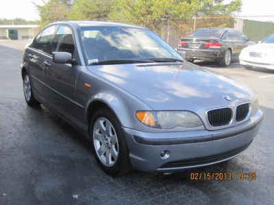 2005 BMW 325  i