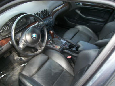 2003 BMW 325 i