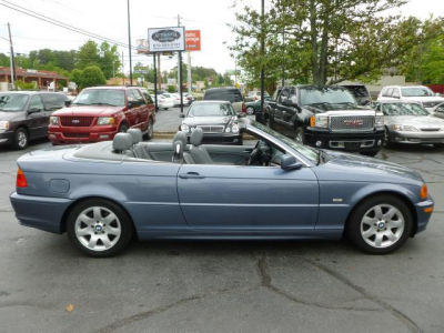 2001 BMW 325  Ci
