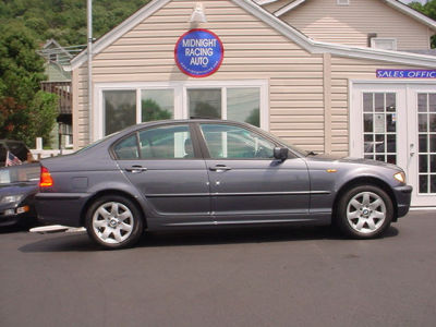 2002 BMW 325 xi