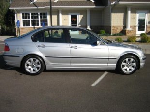 2001 BMW 325 i