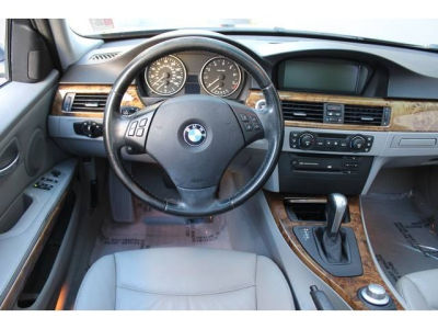 2006 BMW 325 i