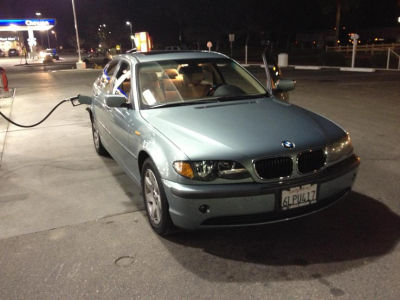 2004 BMW 325  i