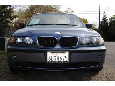 2004 BMW 325  i