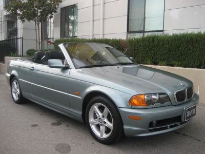 2002 BMW 325  Ci