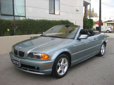 2002 BMW 325  Ci
