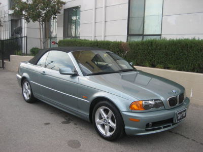 2002 BMW 325  Ci