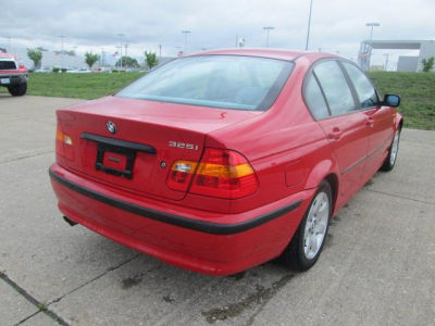 2002 BMW 325 i