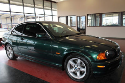 2001 BMW 325  Ci