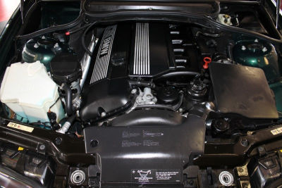 2001 BMW 325  Ci