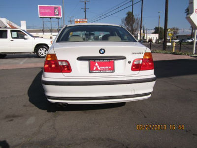 2001 BMW 325 i