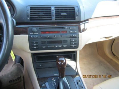 2001 BMW 325 i