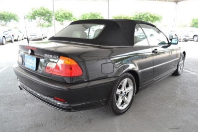 2003 BMW 325  Ci