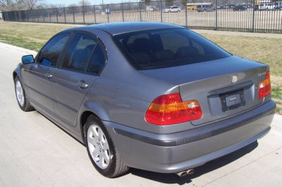 2004 BMW 325 i