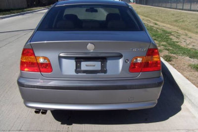 2004 BMW 325 i