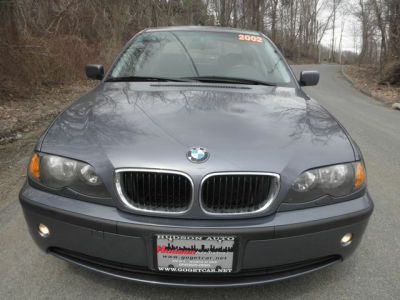 2002 BMW 325 xi