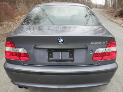 2002 BMW 325 xi