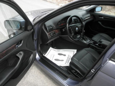 2002 BMW 325 xi