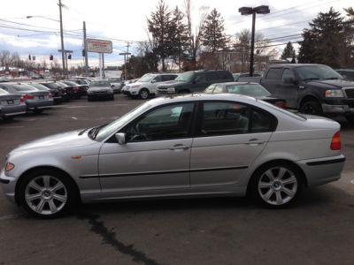 2003 BMW 325 i