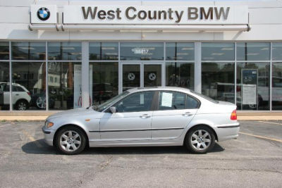 2003 BMW 325  i