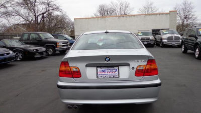 2004 BMW 325 i