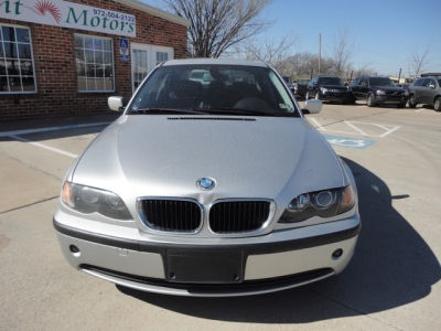 2004 BMW 325  i