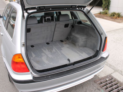 2001 BMW 325  i