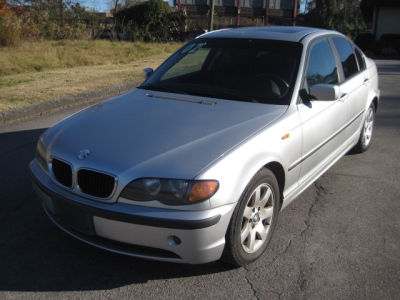 2002 BMW 325  i