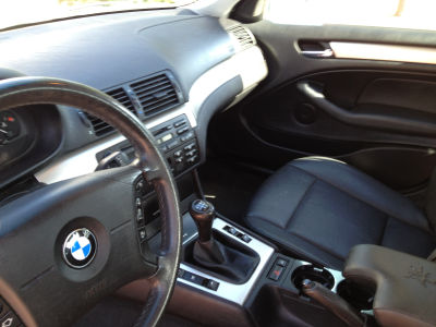 2003 BMW 325  i