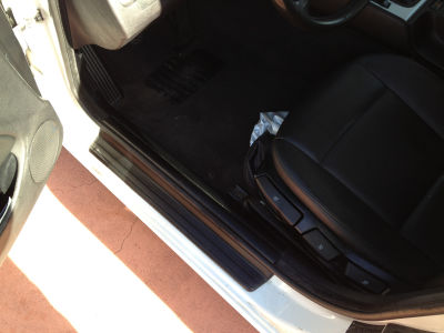 2003 BMW 325  i