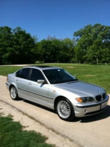 2003 BMW 325  xi