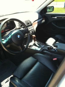2003 BMW 325  xi
