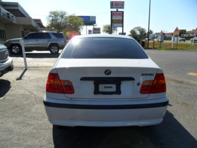 2002 BMW 325 i
