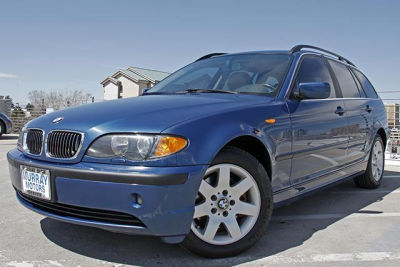 2002 BMW 325  xiT