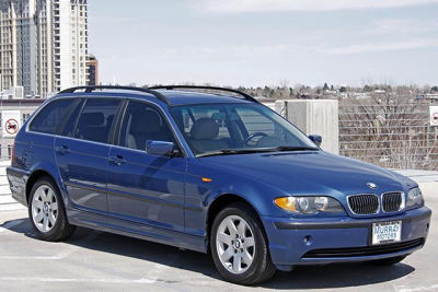 2002 BMW 325  xiT